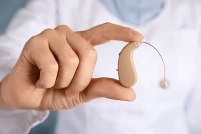 Слуховые аппараты с выносным ресивером в ухе